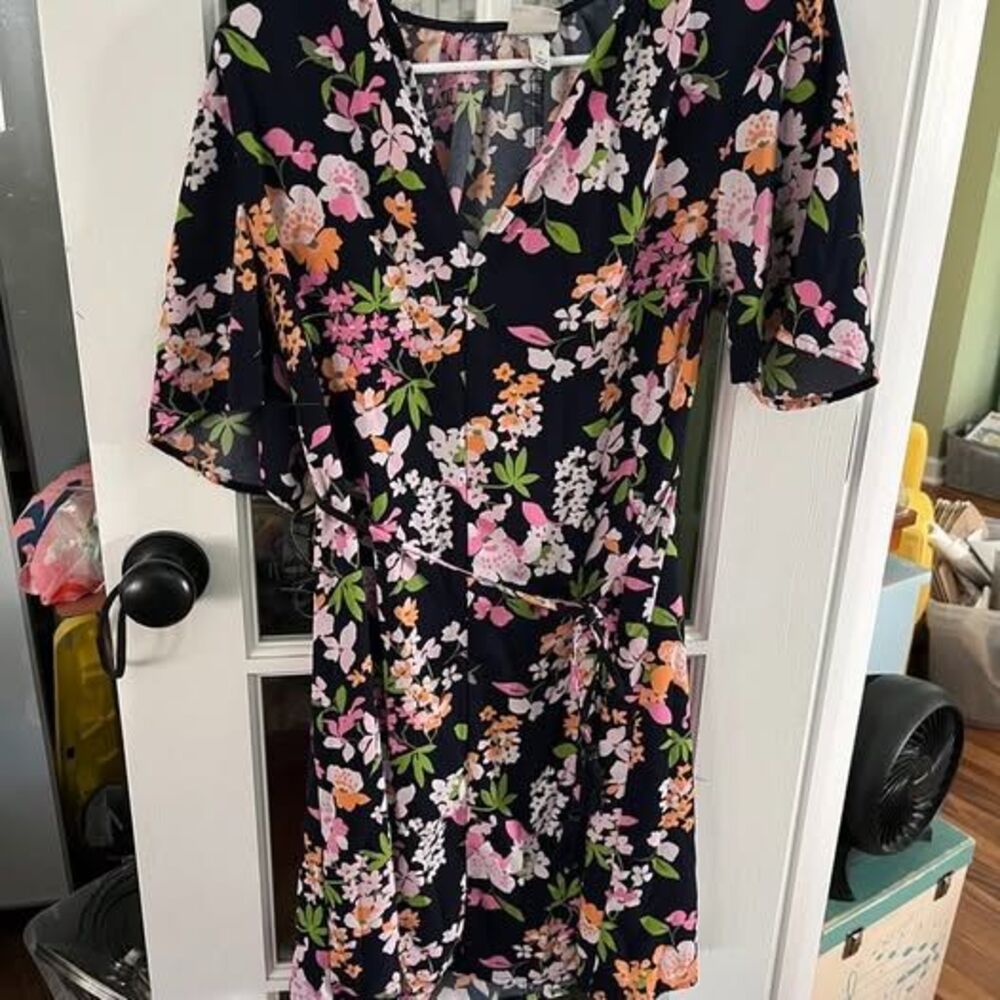 A New Day Floral V-Neck Dress Size S
